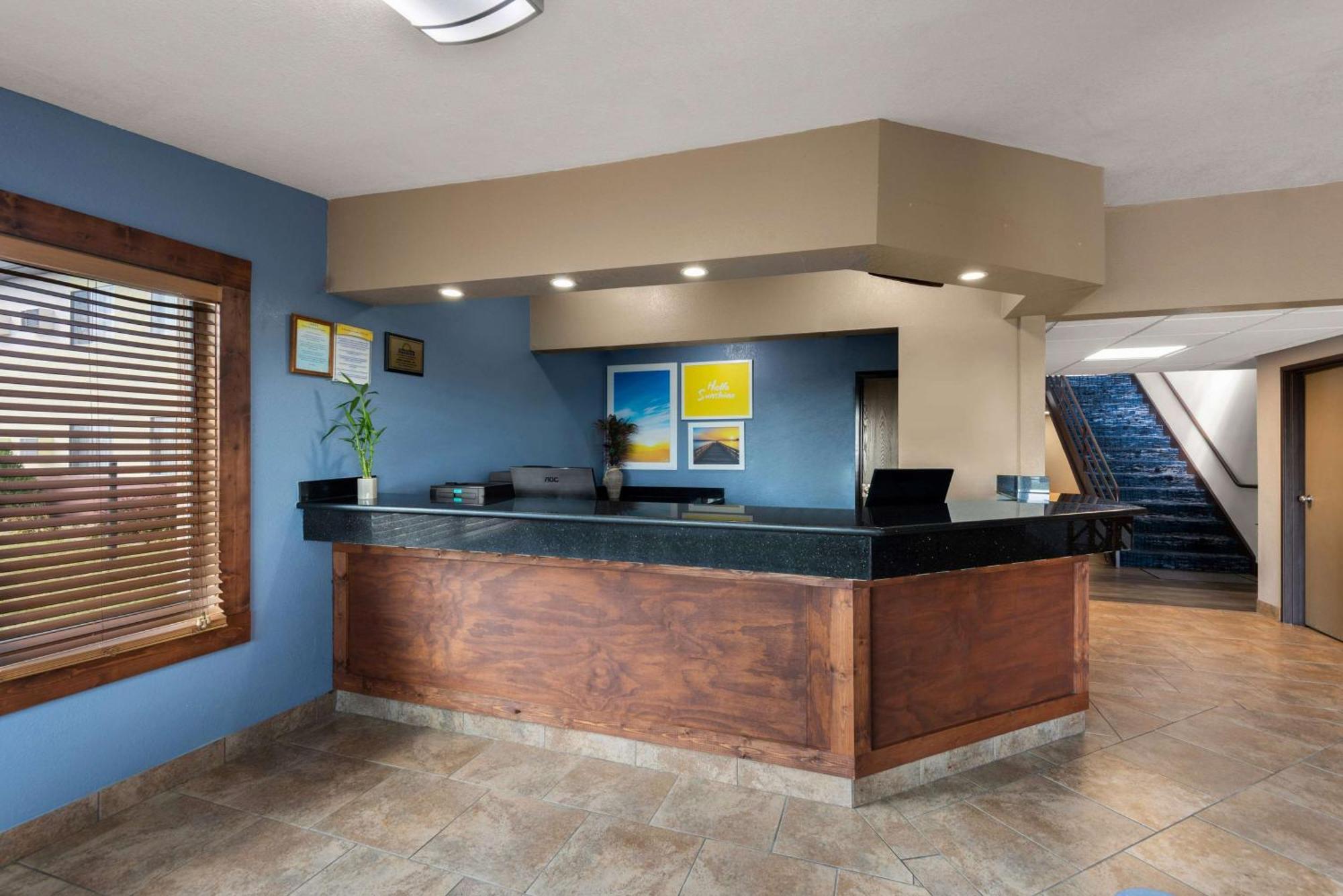 Days Inn By Wyndham Newton Exterior foto